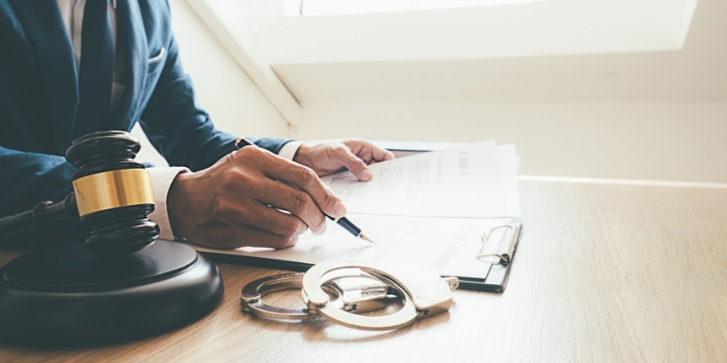 הבנה עמוקה של החוק והפרקטיקה